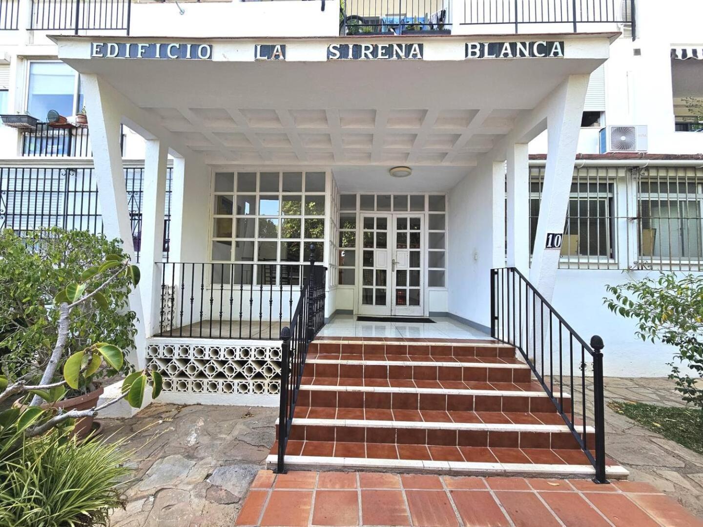 Pass The Keys Original In Strategic Area Apartment